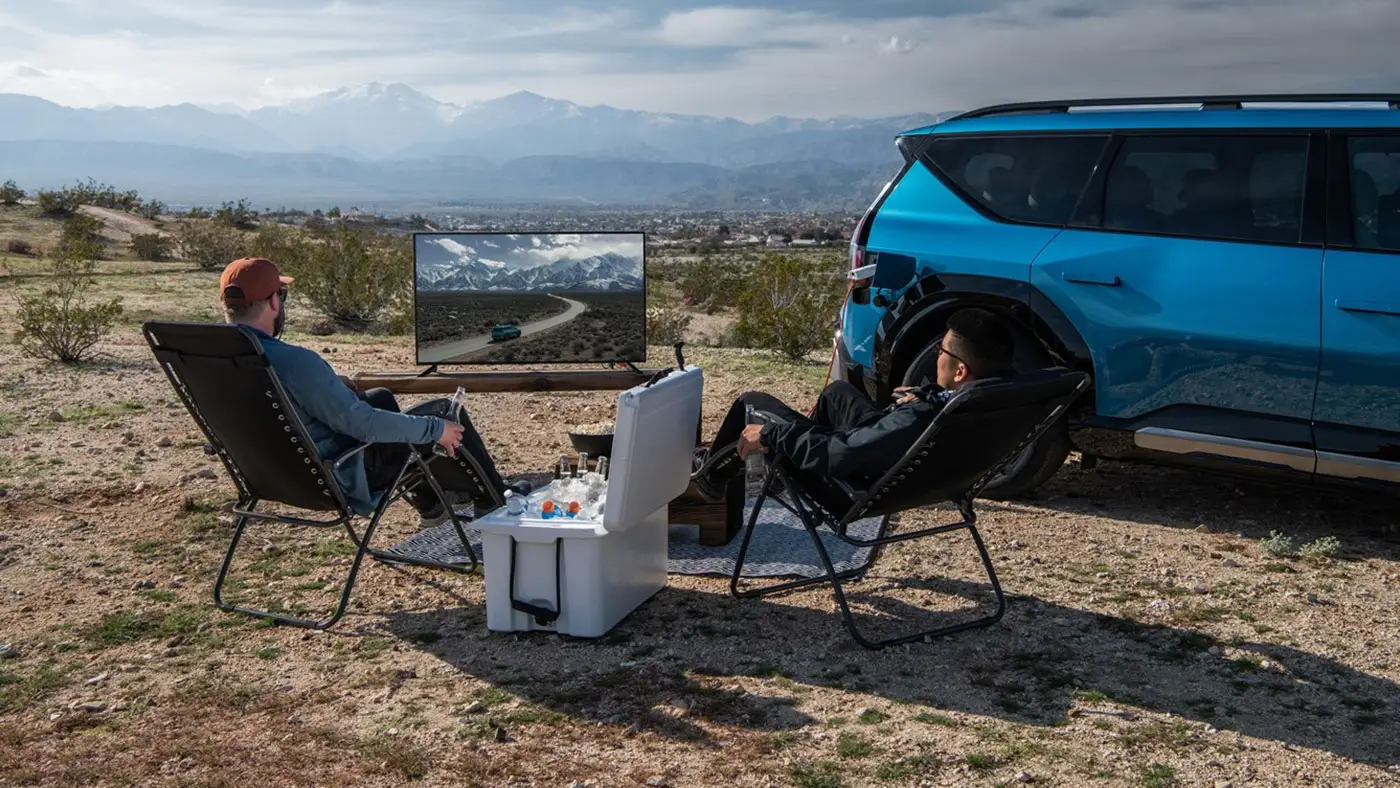 V2L-charging-technology-electric-vehicles-guide