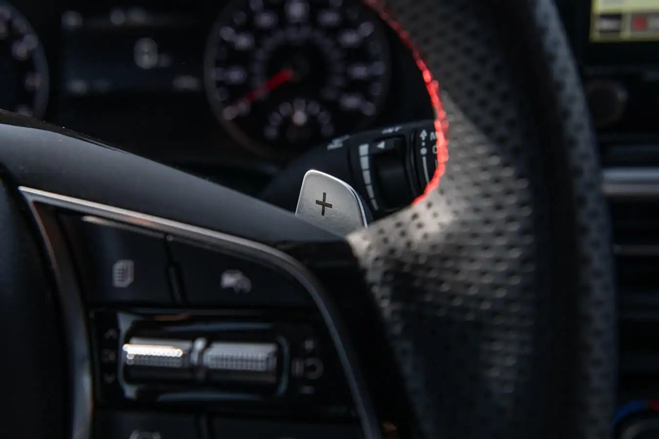 2023 Kia Forte steering wheel controls add safety to fleet vehicles