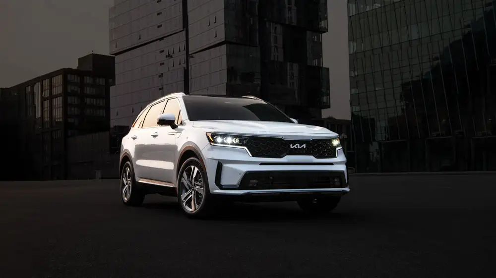 2023 Kia Sorento front view white