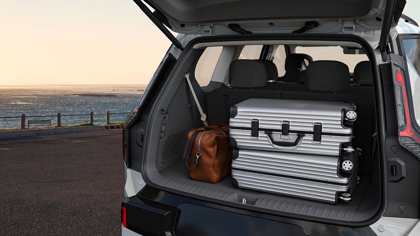 Kia EV9 cargo space with smart power liftgate.