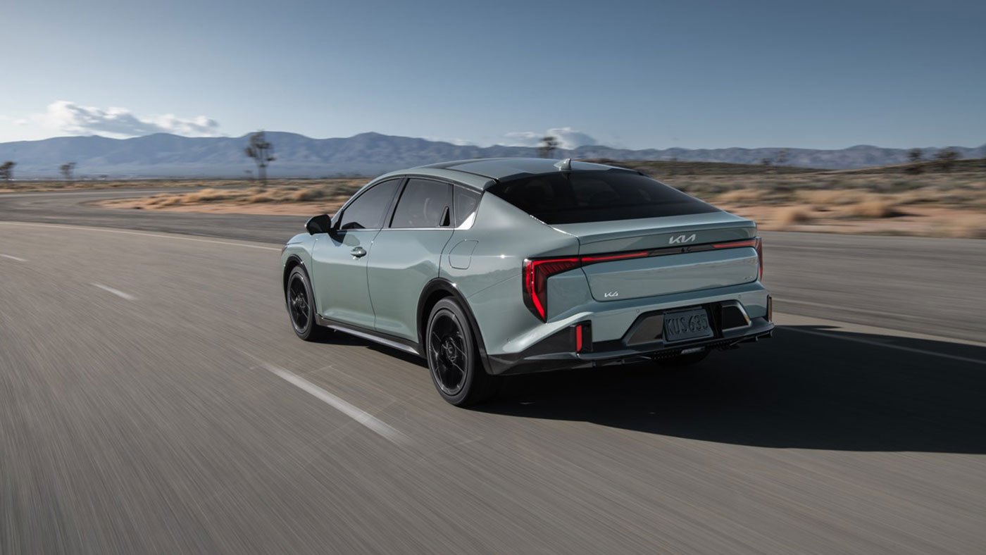2026 Kia K4 rear exterior driving