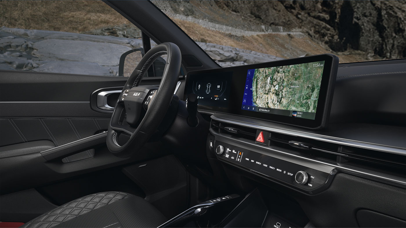 L’intérieur moderne des Kia Sorento PHEV est centré sur le conducteur.