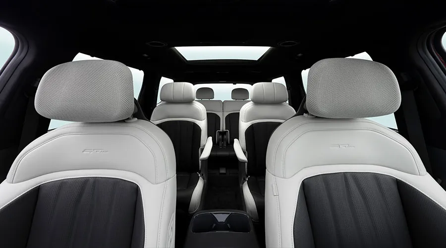 3-row seating