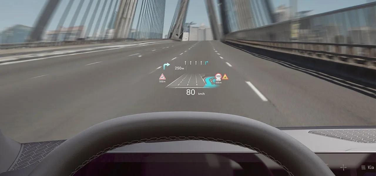 Head-Up Display (HUD)
